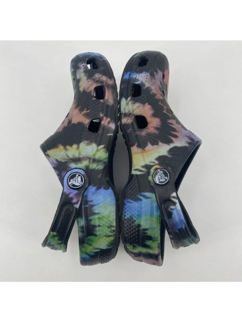 Crocs Classic Tie Dye Bright Rainbow Graphic Clog Youth Size J 2